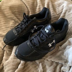 men’s under armor athletic sneaker